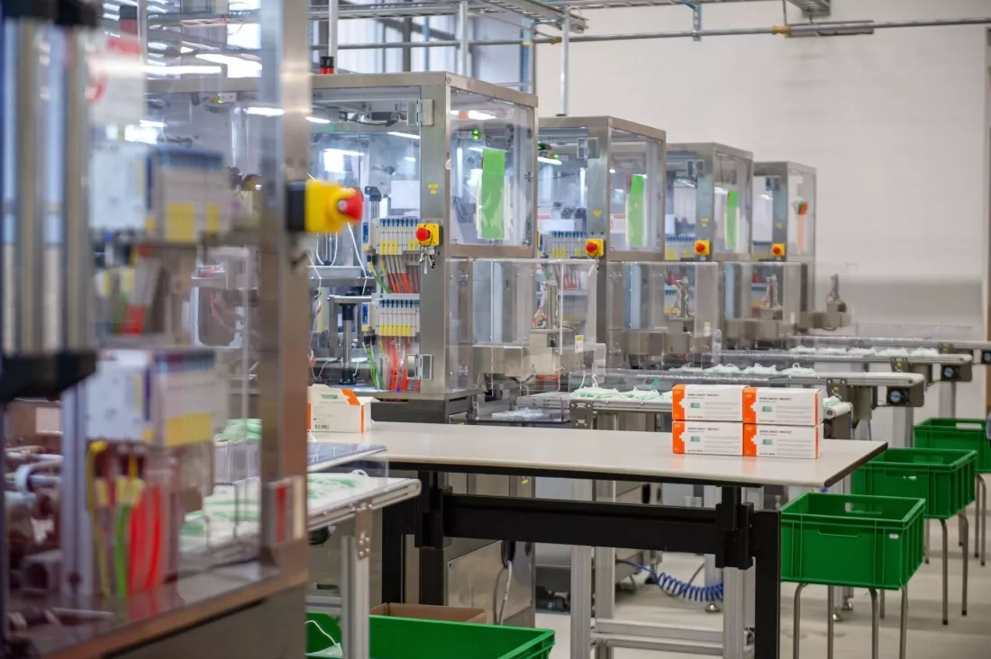 Establishment of own mask production weroswiss_unternehmen_2020.jpg